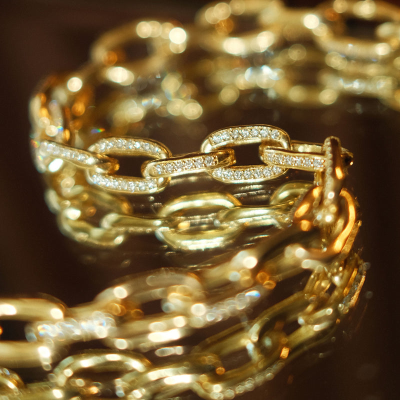 Graduated Atlantis Pavé Diamond Chain Necklace by Logan Hollowell Jewelry