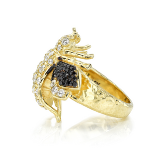 Queen Bee Diamond Ring